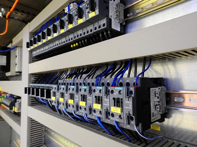 Understanding the role of circuit breakers in solar wiring