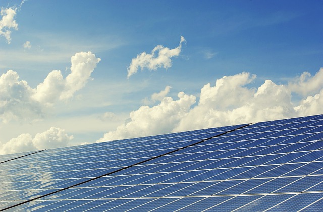 How to integrate a solar inverter with wind energy systems
